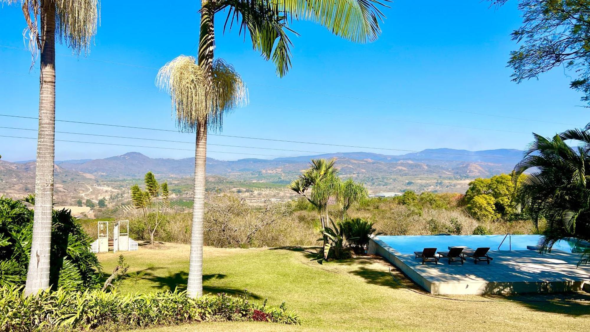 Loerieroep Estate - Mountainview Selfcatering Accommodation Nelspruit Mbombela Eksteriør bilde
